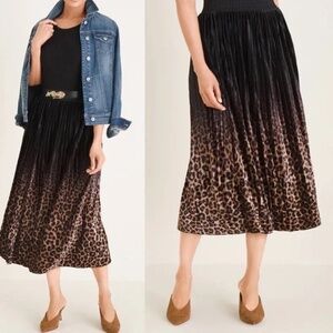 NWT Chico’s Animal Print Pleated Midi Skirt Velvet Size US 8 / 10 Petite